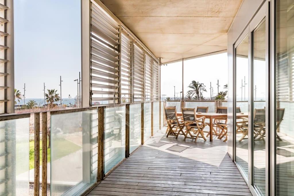 Beachfront With Terrace Apartamento *