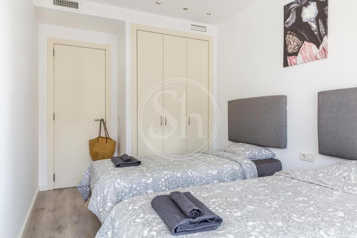 Beachfront With Terrace Apartamento *